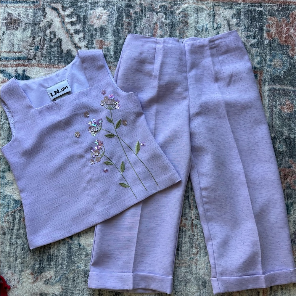 Size 7- 2 piece set- lavender color- Great condition.